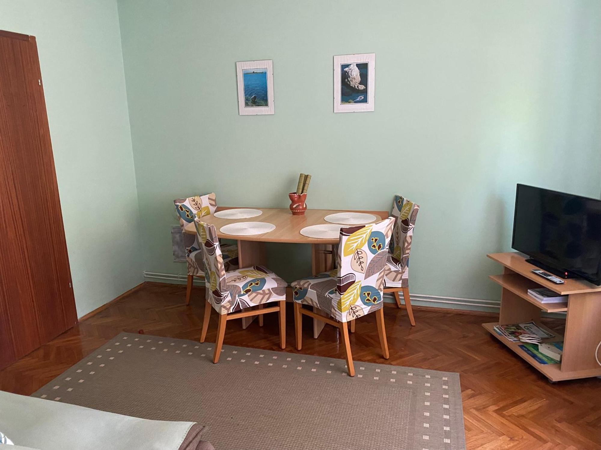 Apartments Topic & Krk Central Location كرك المظهر الخارجي الصورة
